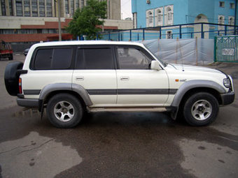 1995 Toyota LAND Cruiser picture