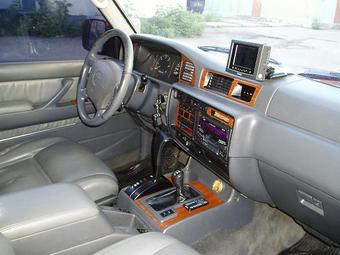 1995 Toyota LAND Cruiser picture