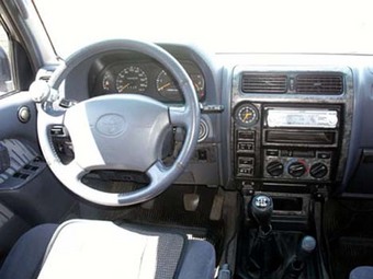 1997 Toyota LAND Cruiser picture