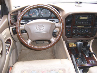 1998 Toyota LAND Cruiser picture