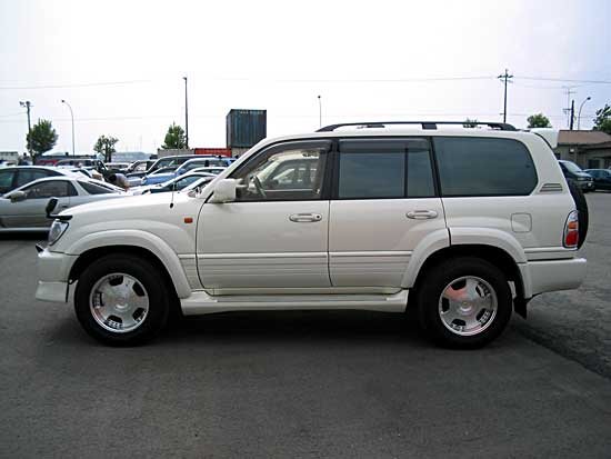 1998 Toyota LAND Cruiser picture