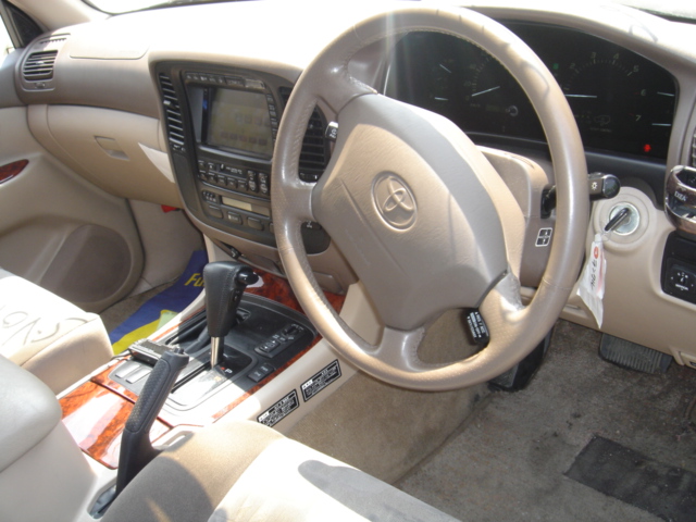 1998 Toyota LAND Cruiser picture