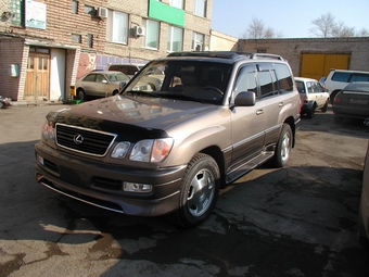 1999 Toyota LAND Cruiser