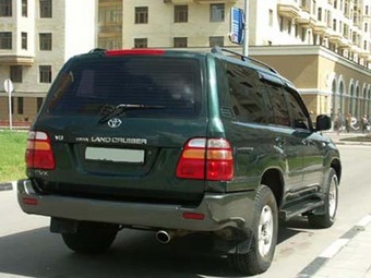 1999 Toyota LAND Cruiser picture