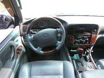 1999 Toyota LAND Cruiser picture