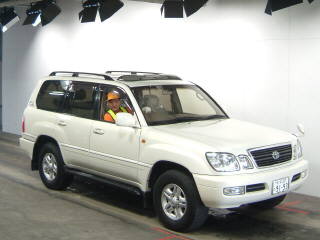 1999 Toyota LAND Cruiser picture