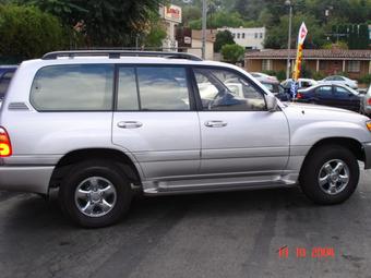 2000 Toyota LAND Cruiser