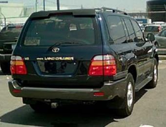 2000 Toyota LAND Cruiser