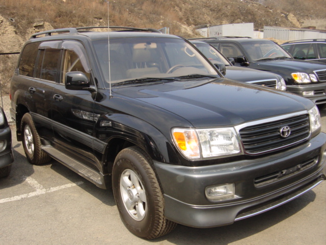 2000 Toyota LAND Cruiser picture