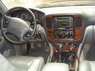 2000 Toyota LAND Cruiser picture