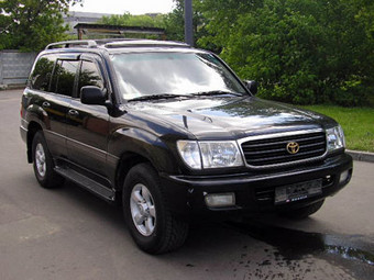 2000 Toyota LAND Cruiser picture