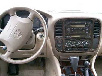 2000 Toyota LAND Cruiser picture