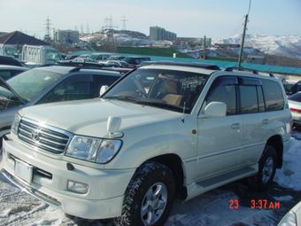 2001 Toyota LAND Cruiser