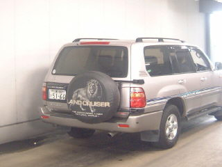 2002 Toyota LAND Cruiser picture